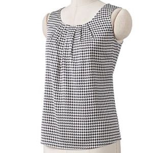 Houndstooth Sleeveless Tank in Black & White xs